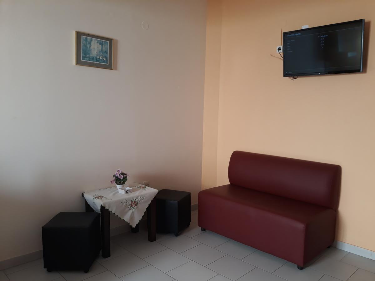 Amaryllis Aparthotel